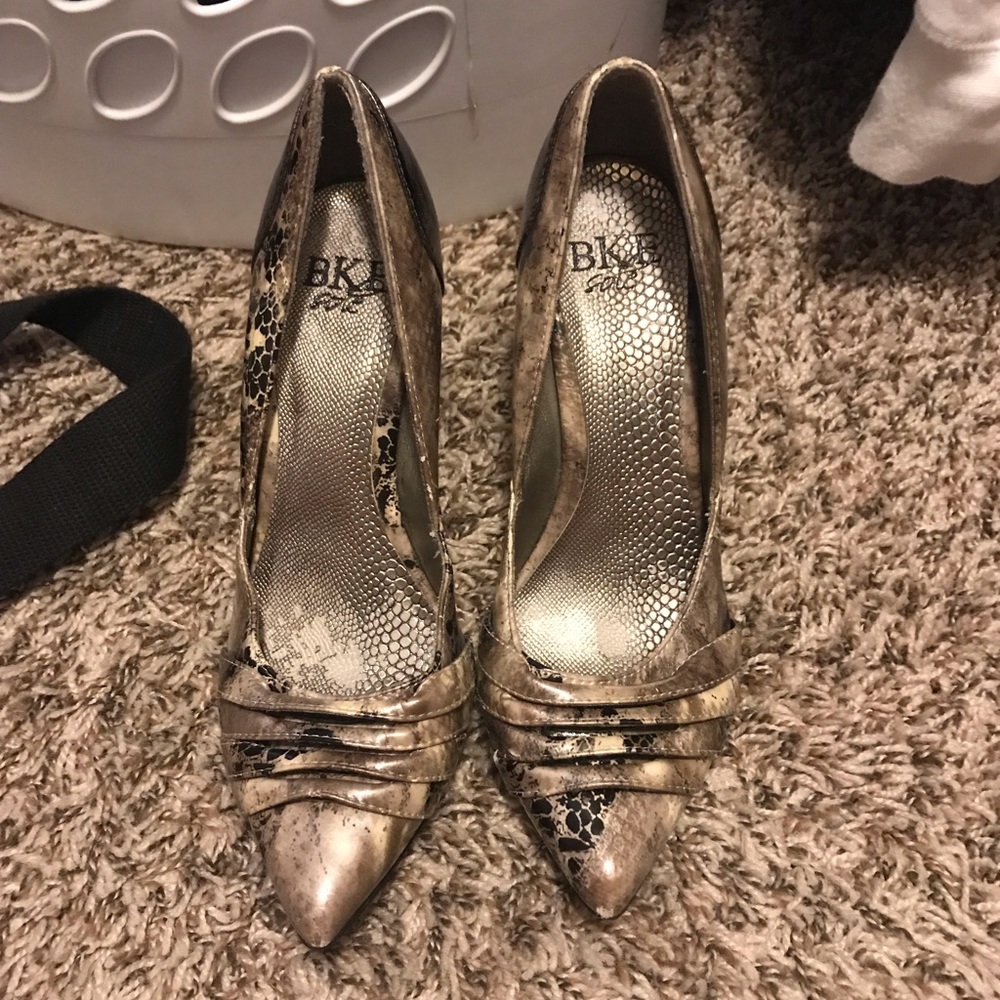 Well loved BKE some heels